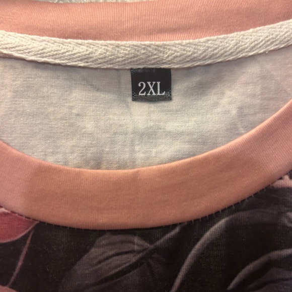 Top - Picture 2 of 7